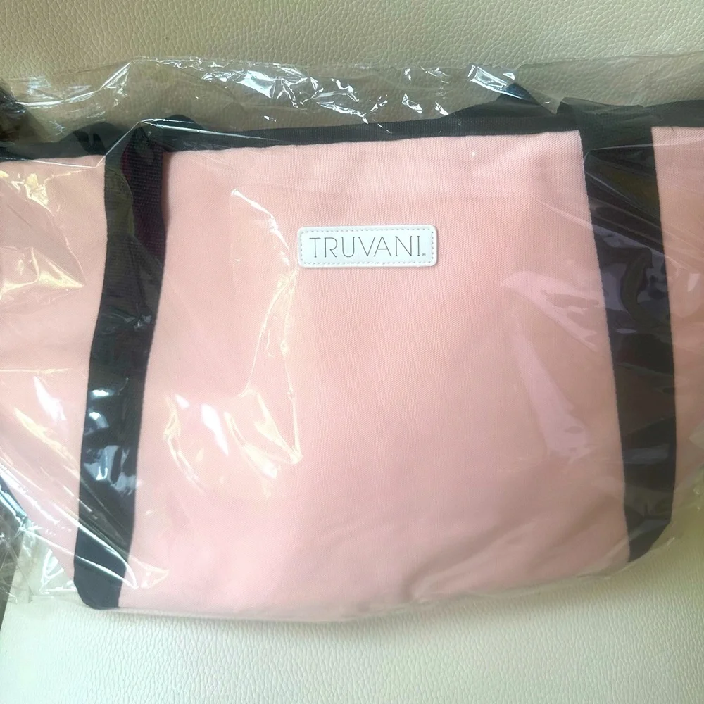 Truvani 2023 PINK W/ BLACK Insulated Tote Bag - Brand New (aka The Food Babe!)